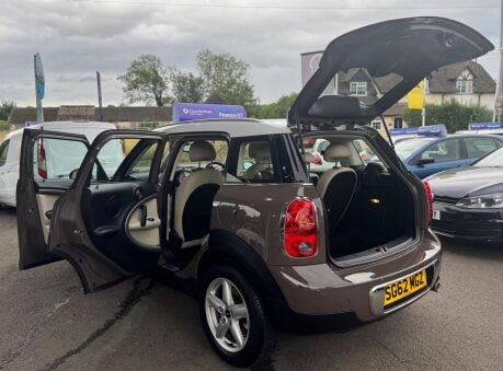 Mini Countryman 2.0 Cooper D Auto Euro 5 5dr 34