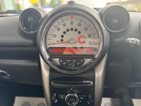 Mini Countryman 2.0 Cooper D Auto Euro 5 5dr 23