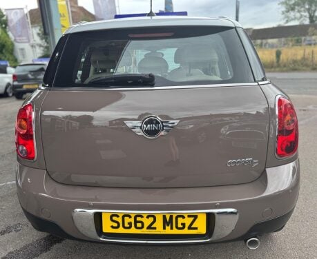 Mini Countryman 2.0 Cooper D Auto Euro 5 5dr 6