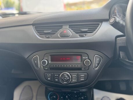 Vauxhall Corsa 1.4i ecoTEC Active Euro 6 3dr 25