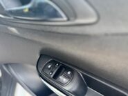 Vauxhall Corsa 1.4i ecoTEC Active Euro 6 3dr 19