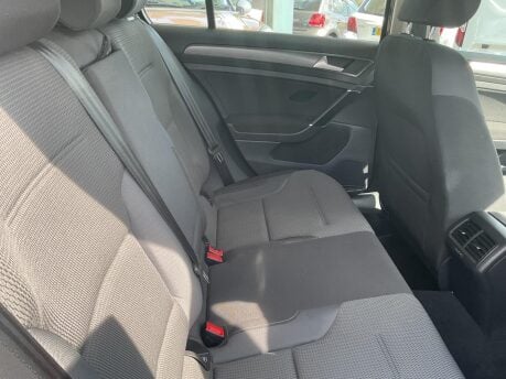 Volkswagen Golf 1.4 TSI BlueMotion Tech SE Nav Euro 6 (s/s) 5dr 9