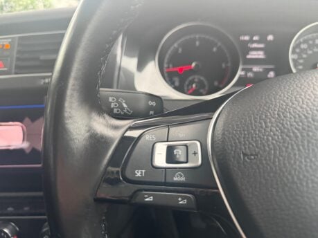 Volkswagen Golf 1.4 TSI BlueMotion Tech SE Nav Euro 6 (s/s) 5dr 22
