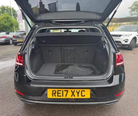 Volkswagen Golf 2.0 TDI BlueMotion Tech SE Nav DSG Euro 6 (s/s) 5dr 35