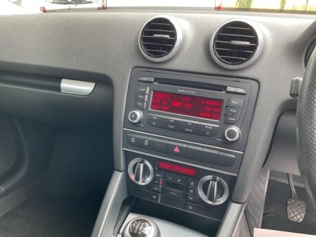 Audi A3 1.6 TDI Sport Sportback Euro 5 (s/s) 5dr 23
