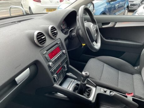 Audi A3 1.6 TDI Sport Sportback Euro 5 (s/s) 5dr 33