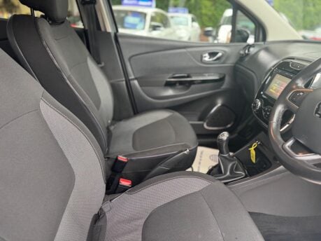Renault Captur 1.5 dCi ENERGY Dynamique S Nav Euro 6 (s/s) 5dr 28