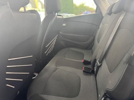 Renault Captur 1.5 dCi ENERGY Dynamique S Nav Euro 6 (s/s) 5dr 31