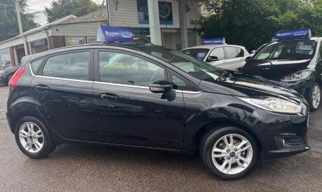 Ford Fiesta 1.25 Zetec Euro 6 5dr 8