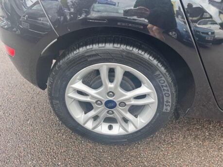 Ford Fiesta 1.25 Zetec Euro 6 5dr 15