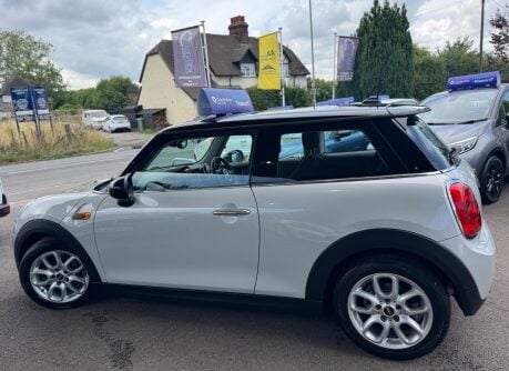 Mini Hatch 1.5 Cooper Euro 6 (s/s) 3dr 4