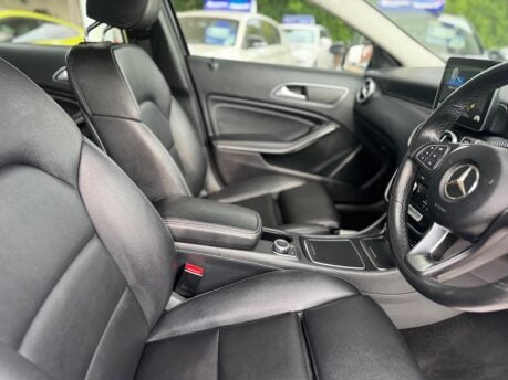 Mercedes-Benz A Class 1.5 A180d Sport (Executive) 7G-DCT Euro 6 (s/s) 5dr 26