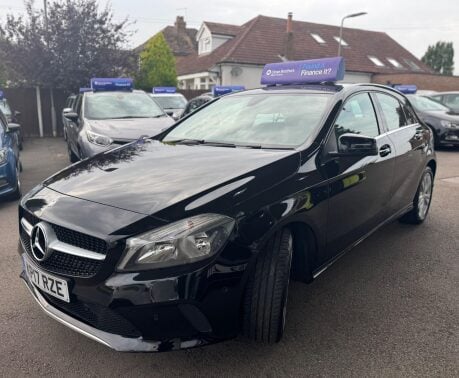 Mercedes-Benz A Class 1.5 A180d Sport (Executive) 7G-DCT Euro 6 (s/s) 5dr 3