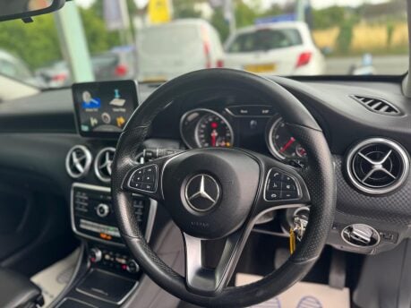 Mercedes-Benz A Class 1.5 A180d Sport (Executive) 7G-DCT Euro 6 (s/s) 5dr 27
