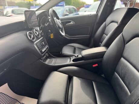 Mercedes-Benz A Class 1.5 A180d Sport (Executive) 7G-DCT Euro 6 (s/s) 5dr 31
