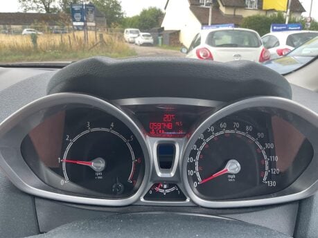 Ford Fiesta 1.25 Zetec Euro 5 5dr 11