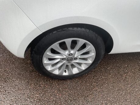 Vauxhall Corsa 1.4i ecoFLEX SE Euro 6 3dr 19