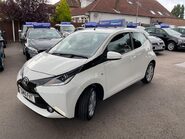 Toyota Aygo 1.0 VVT-i x-pression x-wave Euro 5 5dr Euro 5 4