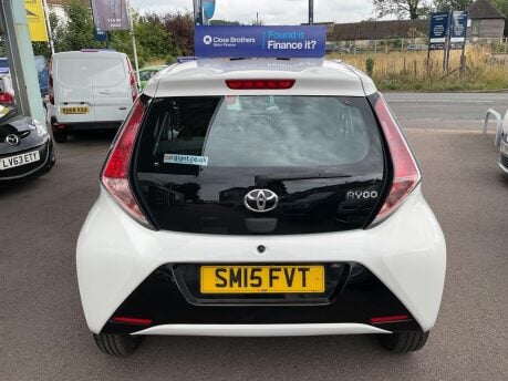 Toyota Aygo 1.0 VVT-i x-pression x-wave Euro 5 5dr Euro 5 11