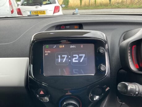 Toyota Aygo 1.0 VVT-i x-pression x-wave Euro 5 5dr Euro 5 26