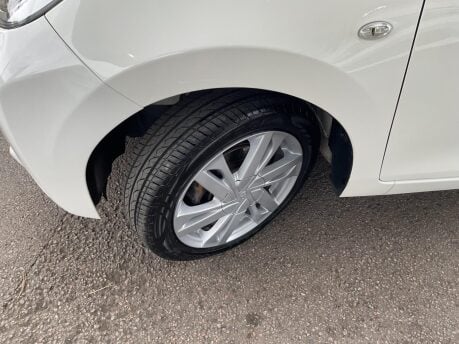 Toyota Aygo 1.0 VVT-i x-pression x-wave Euro 5 5dr Euro 5 24
