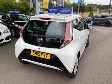 Toyota Aygo 1.0 VVT-i x-pression x-wave Euro 5 5dr Euro 5 13