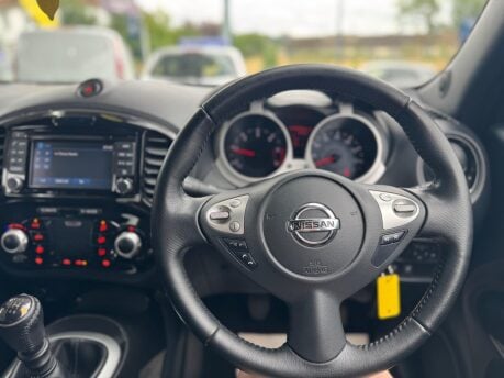 Nissan Juke 1.5 dCi 8v Acenta Premium Euro 5 (s/s) 5dr 23