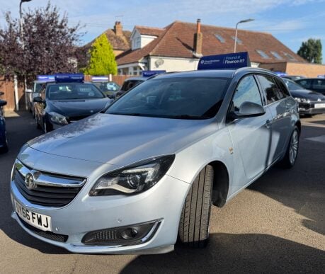 Vauxhall Insignia 2.0 CDTi ecoFLEX SRi Nav Sports Tourer Euro 6 (s/s) 5dr 4