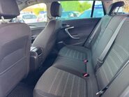 Vauxhall Insignia 2.0 CDTi ecoFLEX SRi Nav Sports Tourer Euro 6 (s/s) 5dr 17