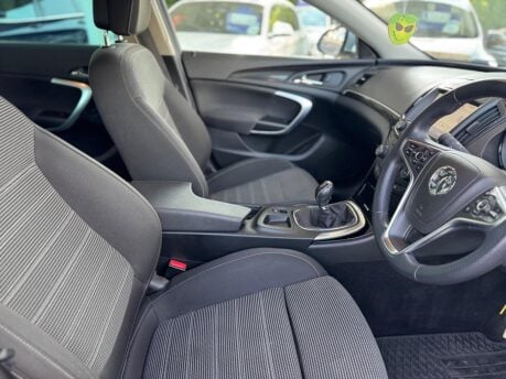 Vauxhall Insignia 2.0 CDTi ecoFLEX SRi Nav Sports Tourer Euro 6 (s/s) 5dr 16