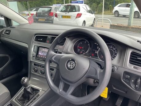 Volkswagen Golf 1.6 TDI BlueMotion Tech S Euro 5 (s/s) 5dr 25