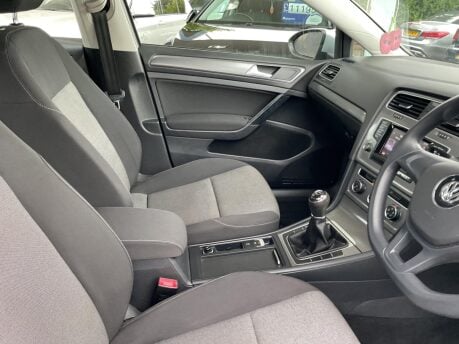 Volkswagen Golf 1.6 TDI BlueMotion Tech S Euro 5 (s/s) 5dr 24