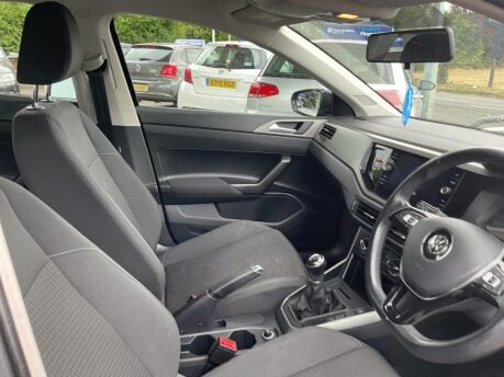 Volkswagen Polo 1.0 SE Euro 6 (s/s) 5dr 10