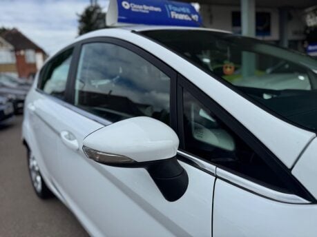 Ford Fiesta 1.25 Zetec Euro 5 5dr 13