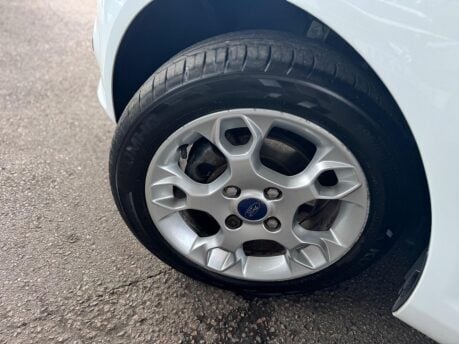 Ford Fiesta 1.25 Zetec Euro 5 5dr 17