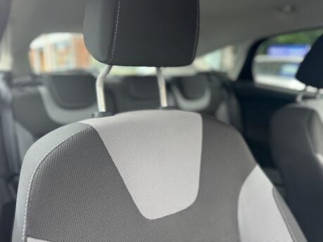 Ford Focus 1.6 Zetec Euro 5 5dr 7