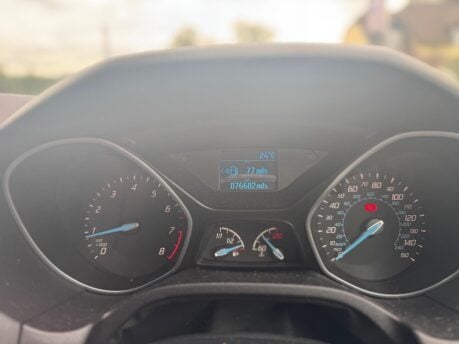 Ford Focus 1.6 Zetec Euro 5 5dr 9