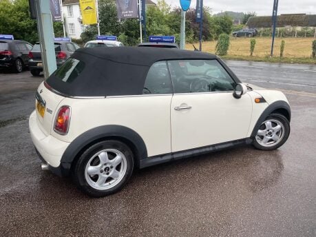 Mini Convertible 1.6 Cooper Euro 5 2dr 5