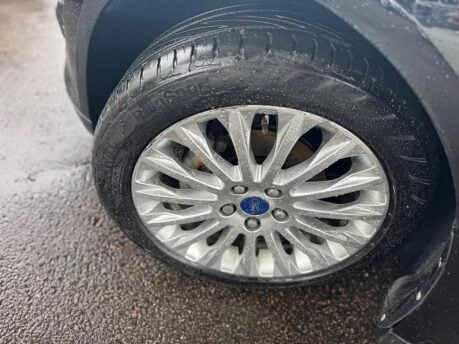 Ford C-Max 1.6 TDCi Titanium Euro 5 5dr 17