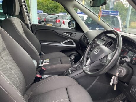 Vauxhall Zafira 2.0 CDTi SRi Euro 6 (s/s) 5dr 12