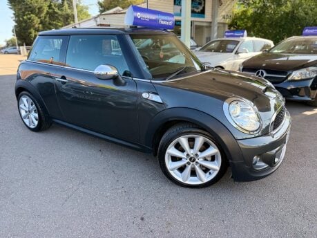 Mini Hatch 2.0 Cooper SD Auto Euro 5 3dr 8