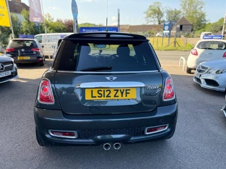 Mini Hatch 2.0 Cooper SD Auto Euro 5 3dr 11