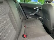 Vauxhall Insignia 2.0 CDTi ecoFLEX SRi Nav Euro 5 (s/s) 5dr 19