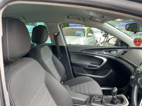 Vauxhall Insignia 2.0 CDTi ecoFLEX SRi Nav Euro 5 (s/s) 5dr 14
