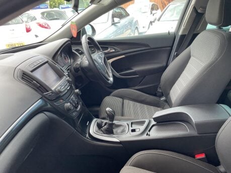 Vauxhall Insignia 2.0 CDTi ecoFLEX SRi Nav Euro 5 (s/s) 5dr 32