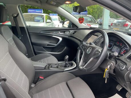 Vauxhall Insignia 2.0 CDTi ecoFLEX SRi Nav Euro 5 (s/s) 5dr 15