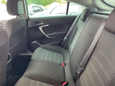 Vauxhall Insignia 2.0 CDTi ecoFLEX SRi Nav Euro 5 (s/s) 5dr 17