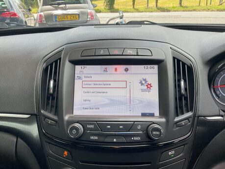 Vauxhall Insignia 2.0 CDTi ecoFLEX SRi Nav Euro 5 (s/s) 5dr 24