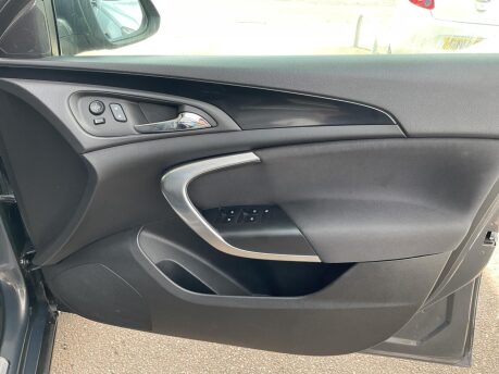 Vauxhall Insignia 2.0 CDTi ecoFLEX SRi Nav Euro 5 (s/s) 5dr 20