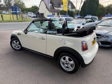 Mini Convertible 1.6 Cooper Euro 5 2dr 6